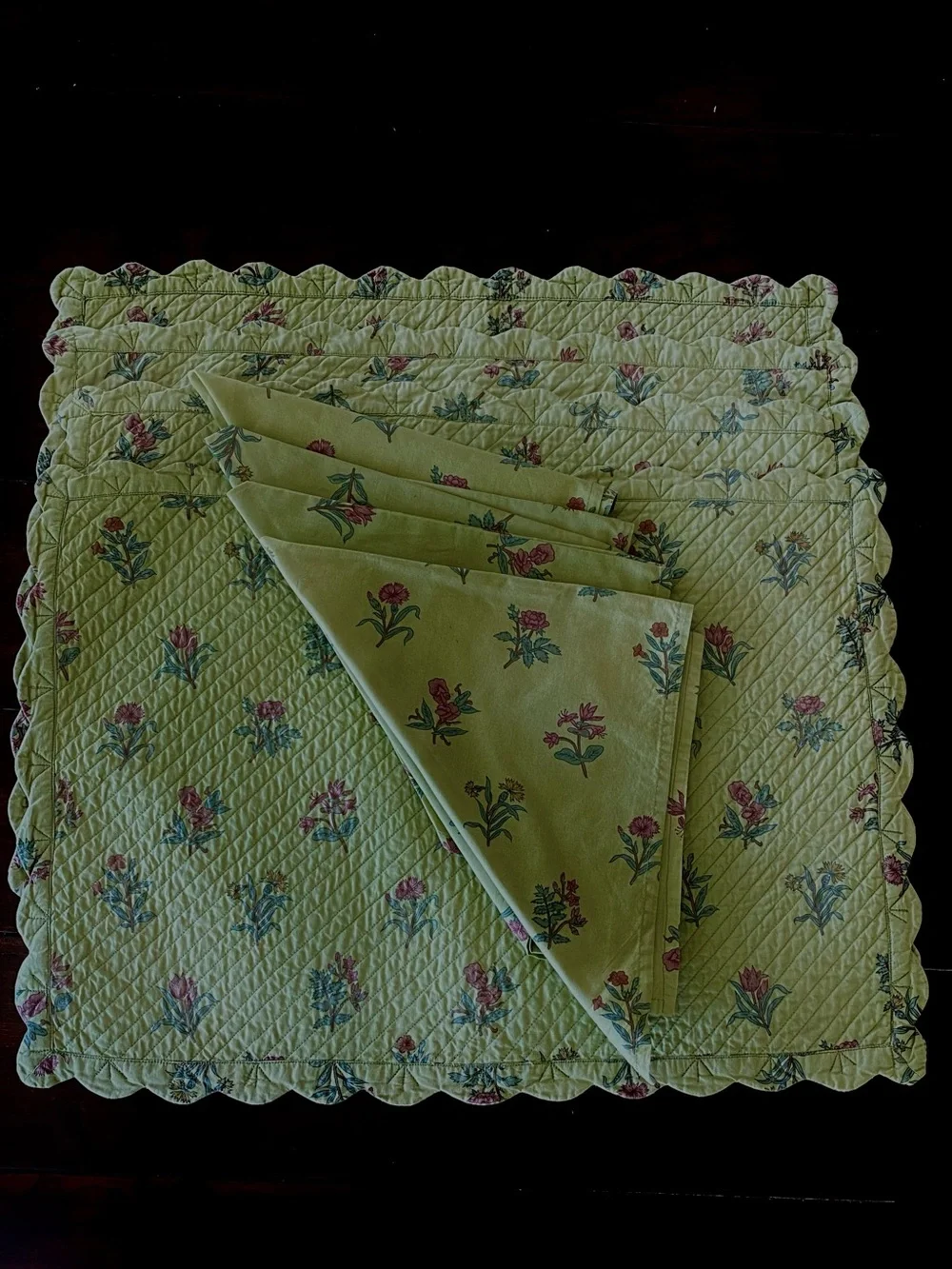 Williams Sonoma Sage Green Quilted Floral Placemat and Napkin Set